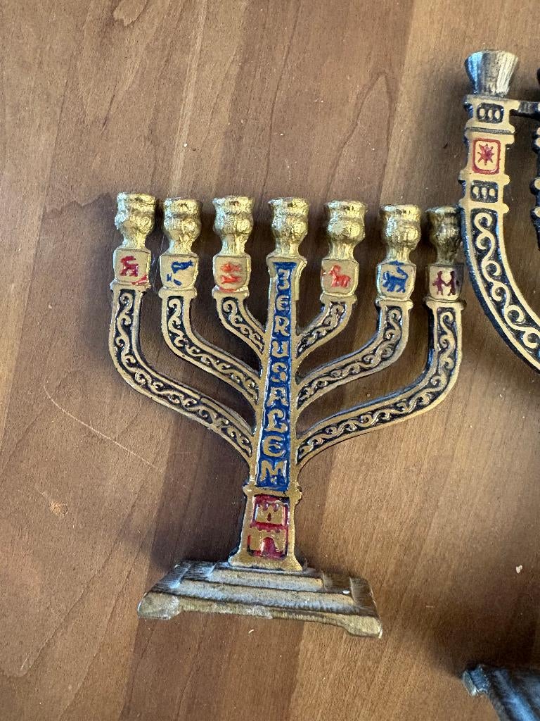2 Vintage Menorah Kandelaren Jeruzalem, Verzenden, Koper of Brons