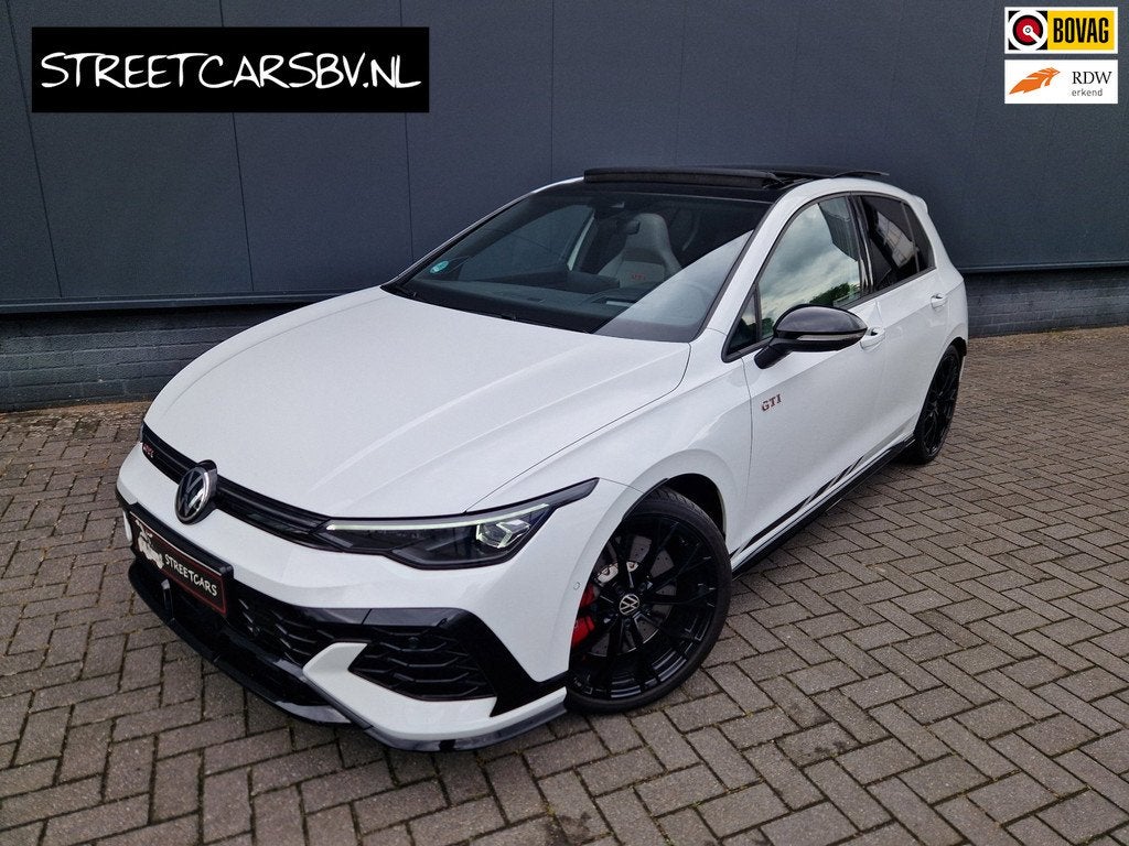 Volkswagen Golf 8.5 2.0 TSI GTI Clubsport /Akrapovic /FULL O, 12 maanden, Gebruikt, Zwart, 4 cilinders