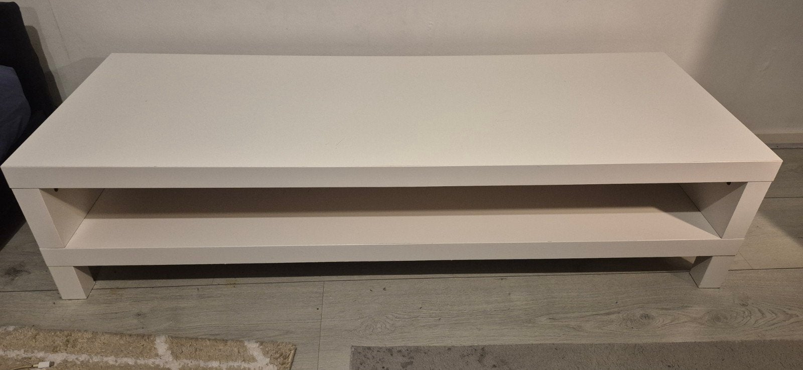 Witte tv-meubel in zeer goede staat (149x55x35 cm), Ophalen, 100 tot 150 cm, Zo goed als nieuw, Minder dan 100 cm