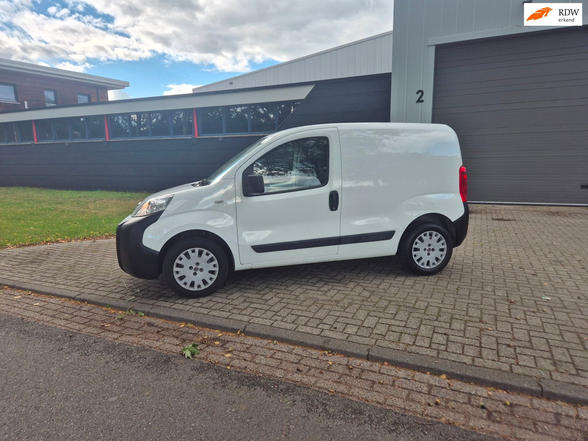Fiat Fiorino 1.4 SX BENZINE SCHUIFDEUR APK 111000KM GELOPEN, Voorwielaandrijving, 4 cilinders, 400 kg, Wit