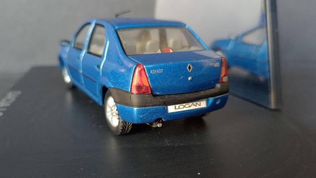 Dacia Logan Sedan 1:43 Eligor Pol, Hobby en Vrije tijd, Modelauto's | 1:43, Overige merken, Auto, Verzenden, .