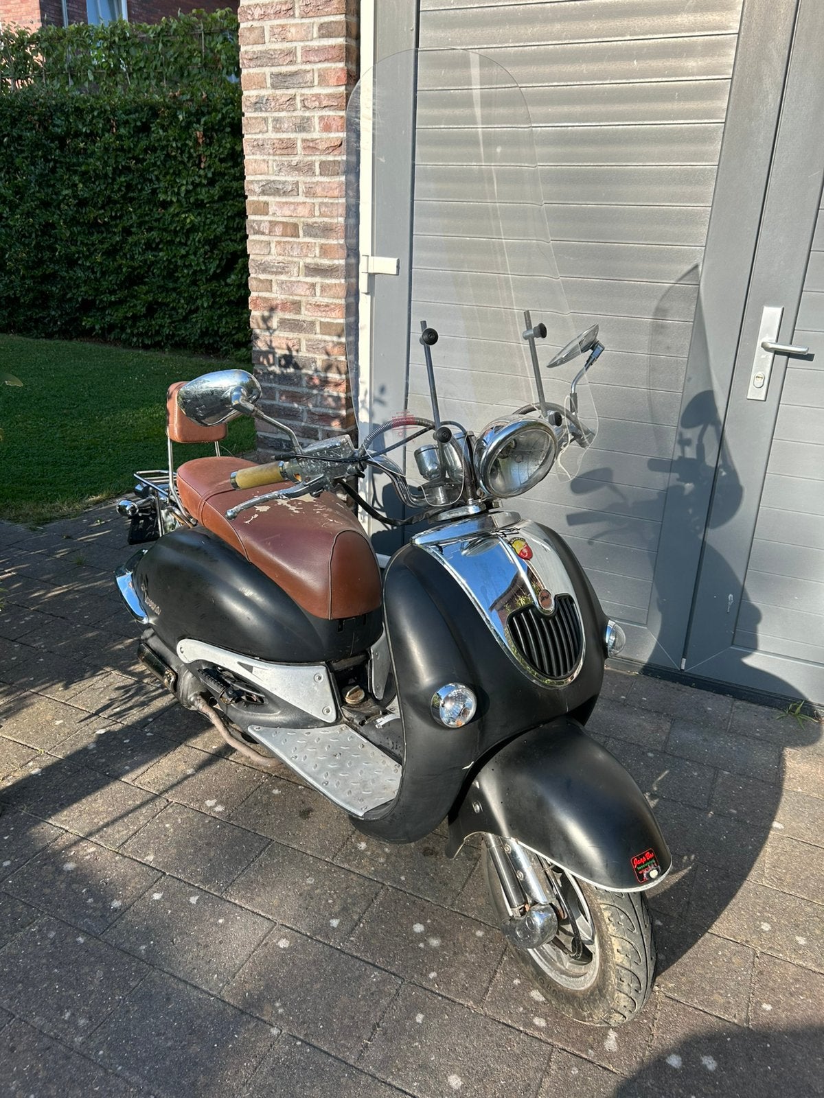Novara 50cc 4-takt retro scooter — project / loopt niet, Ophalen, Gebruikt, Maximaal 45 km/u, Benzine