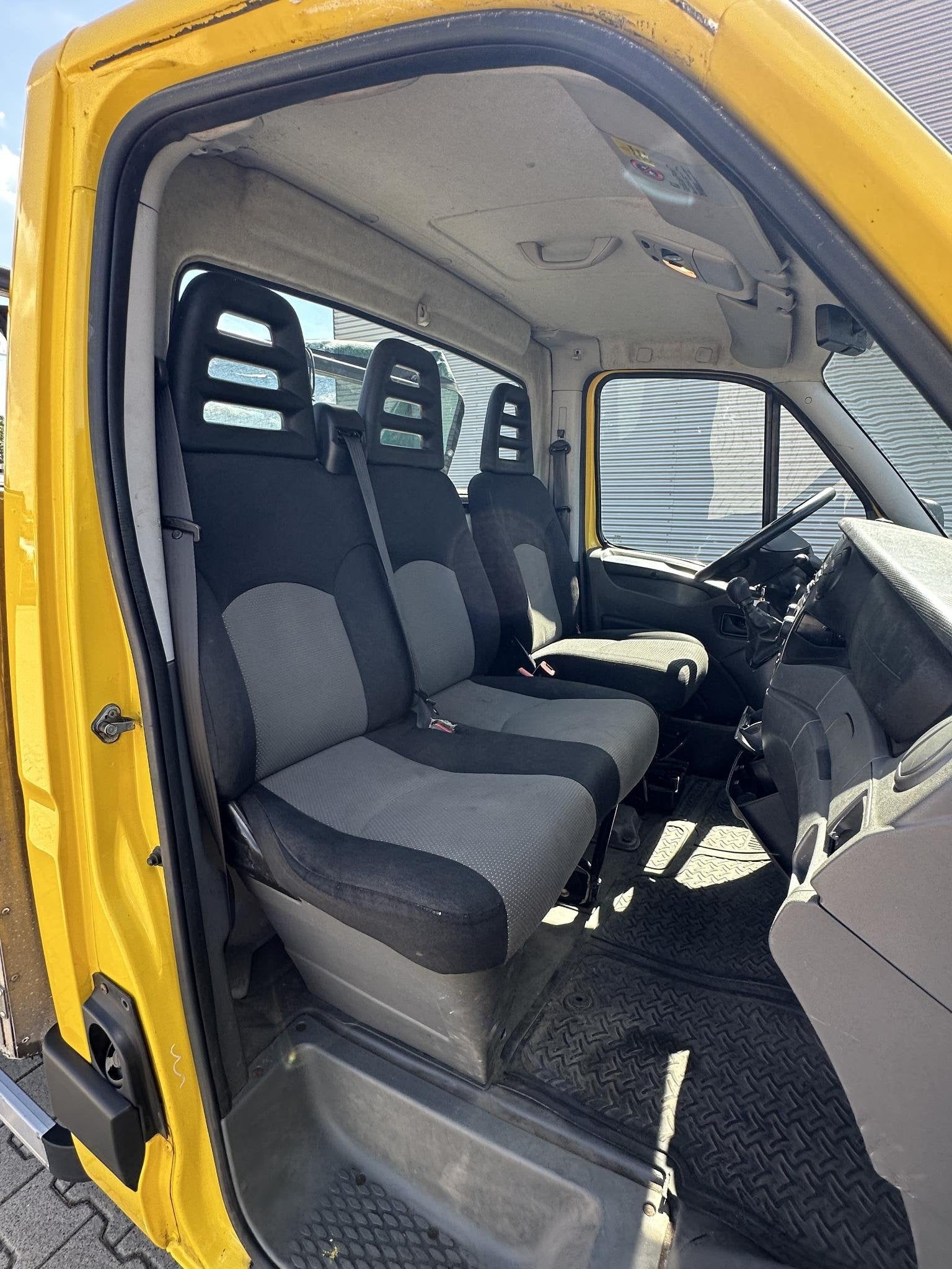 Iveco Daily 35S14G 345 CNG Openlaadbak benzine/CNG Trekhaak, Auto's, Euro 5, Gebruikt, 4 cilinders, Bedrijf
