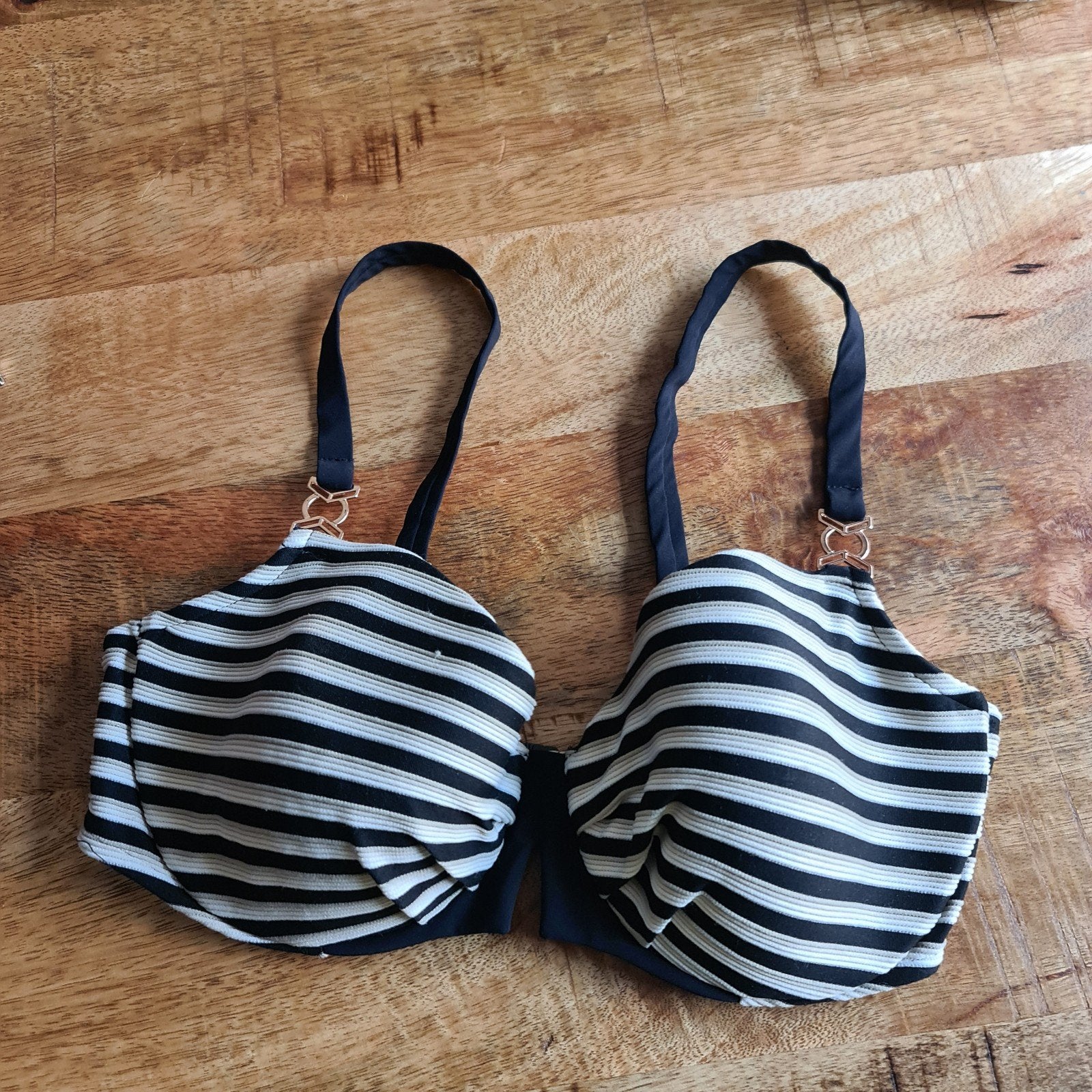 Chantelle bikinitop 70D, Zwart, Chantelle, Ophalen of Verzenden, Zo goed als nieuw
