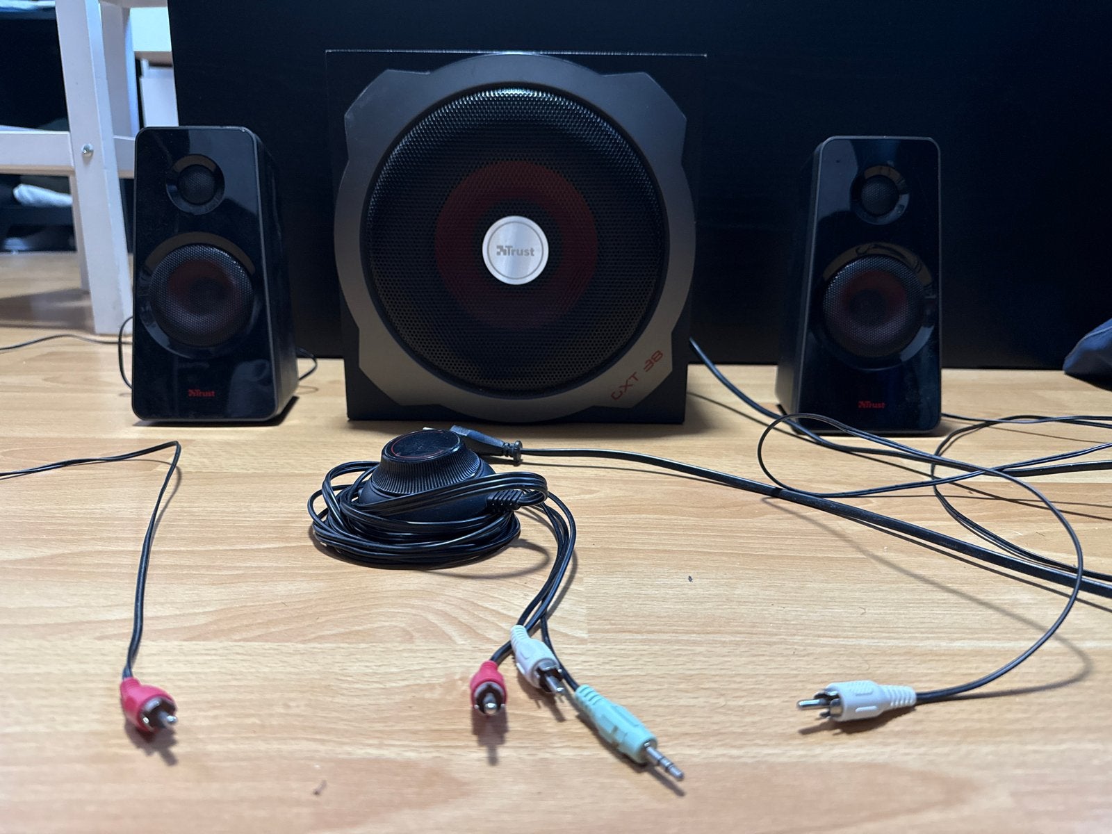 Trust GXT 38 2.1 Gaming Luidsprekerset met Subwoofer, Ophalen, Gebruikt, Audiokanaal 2.1