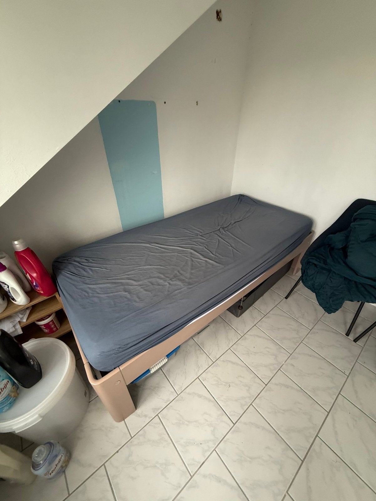 Foto 3 van 1 persoons bed met matras