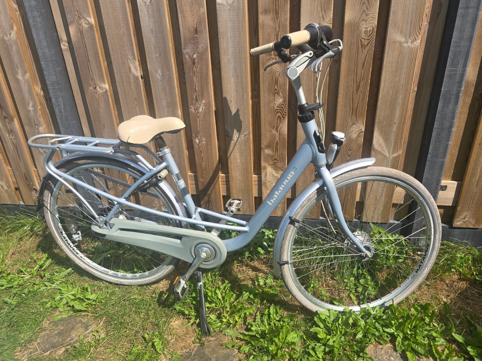 Batavus damesfiets met versnellingen en lage instap, Ophalen, Gebruikt, Velgrem, 47 tot 50 cm