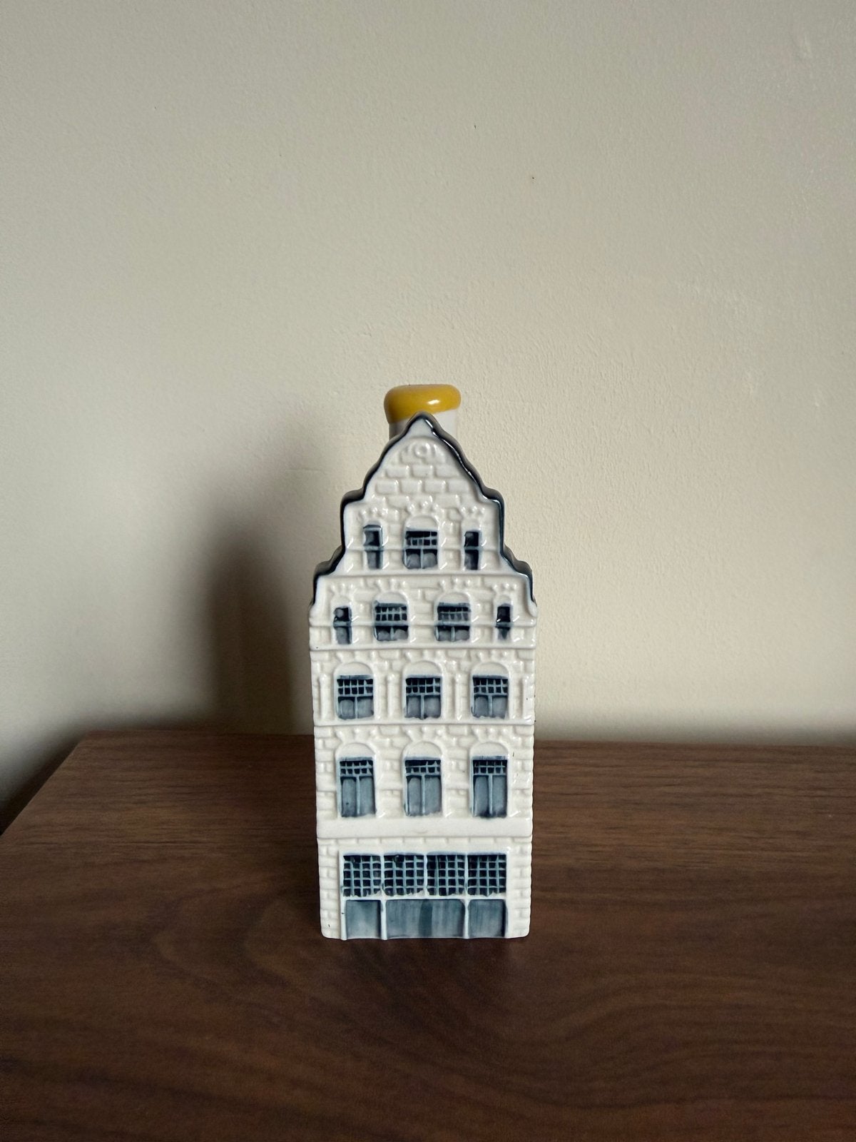 KLM huisje 46 BOLS Amsterdam Delfts blauw, Verzamelen, KLM Huisjes, Ophalen, Zo goed als nieuw, 41 t/m 60