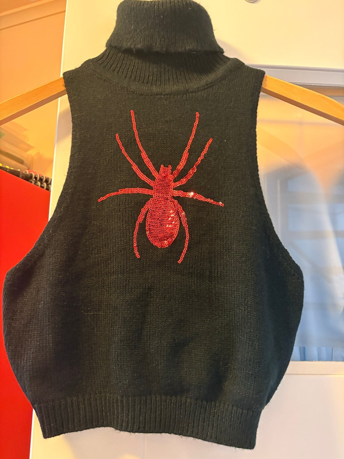 Nieuwe mouwloze zwarte korte blouse maat 36, Verzenden, Zwart, Nieuw, Maat 36 (S)