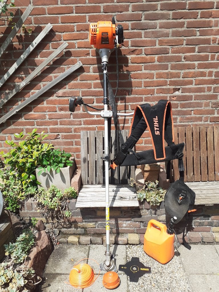Krachtige Benzine Bosmaaier met Accessoires, Ophalen, Benzine, Gebruikt, Kibani