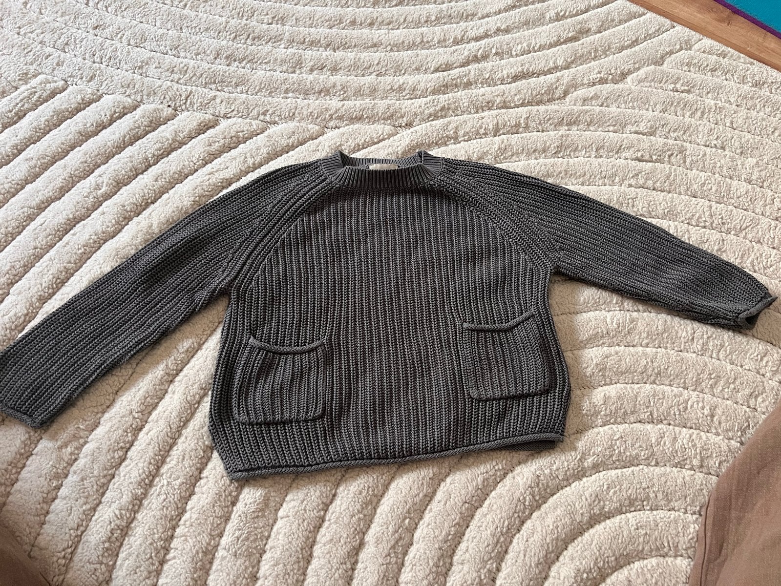Mooi grijze knitted trui van Donsje, Ophalen of Verzenden, Zo goed als nieuw, Jongen of Meisje, Trui of Vest