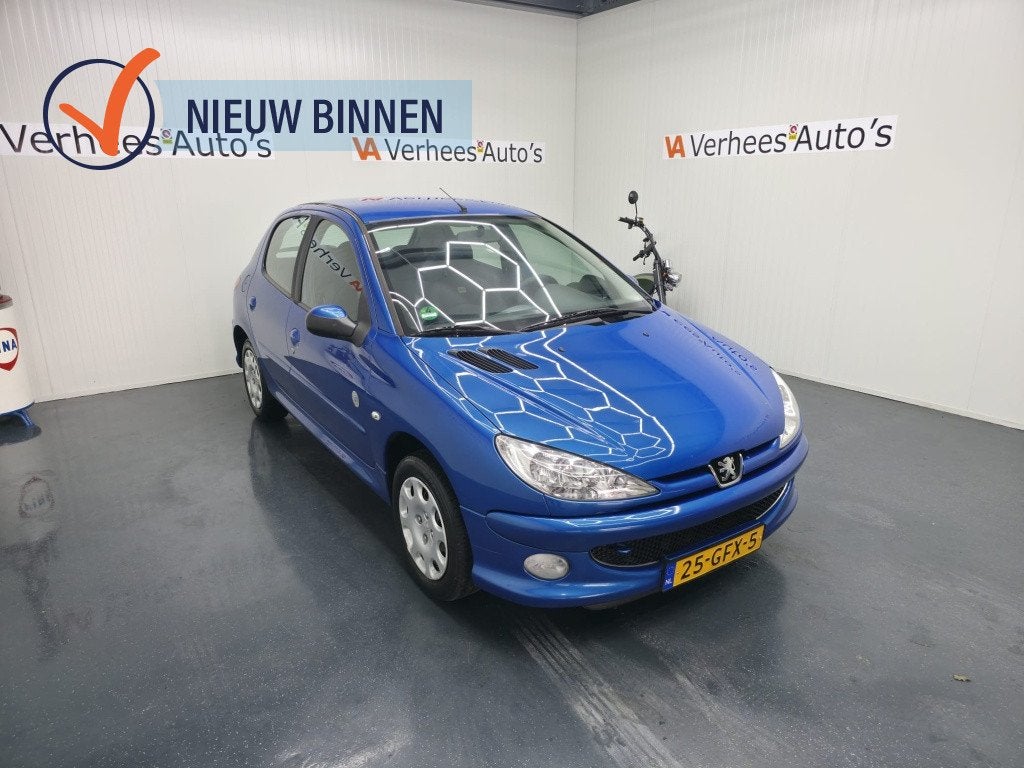Peugeot 206 1.4 Génération, Auto's, 31 €/maand, 4 cilinders, Blauw, Origineel Nederlands