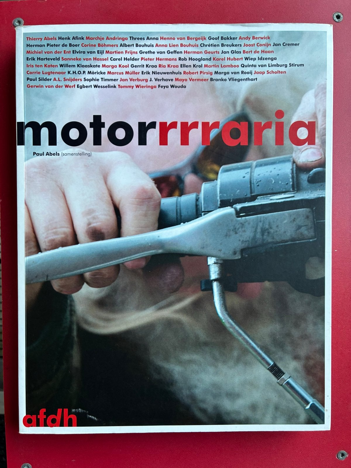 Motorrraria - Een boek over de band tussen mens en machine, Boeken, Ophalen of Verzenden, Gelezen