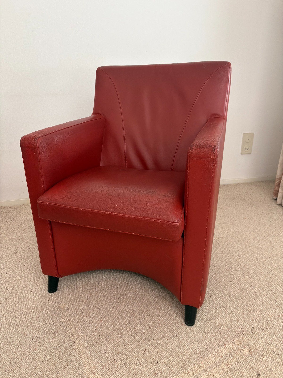 Originele Leolux Dolcinea design fauteuil – rood leder, Huis en Inrichting, Fauteuils, Gebruikt, Ophalen of Verzenden, 50 tot 75 cm