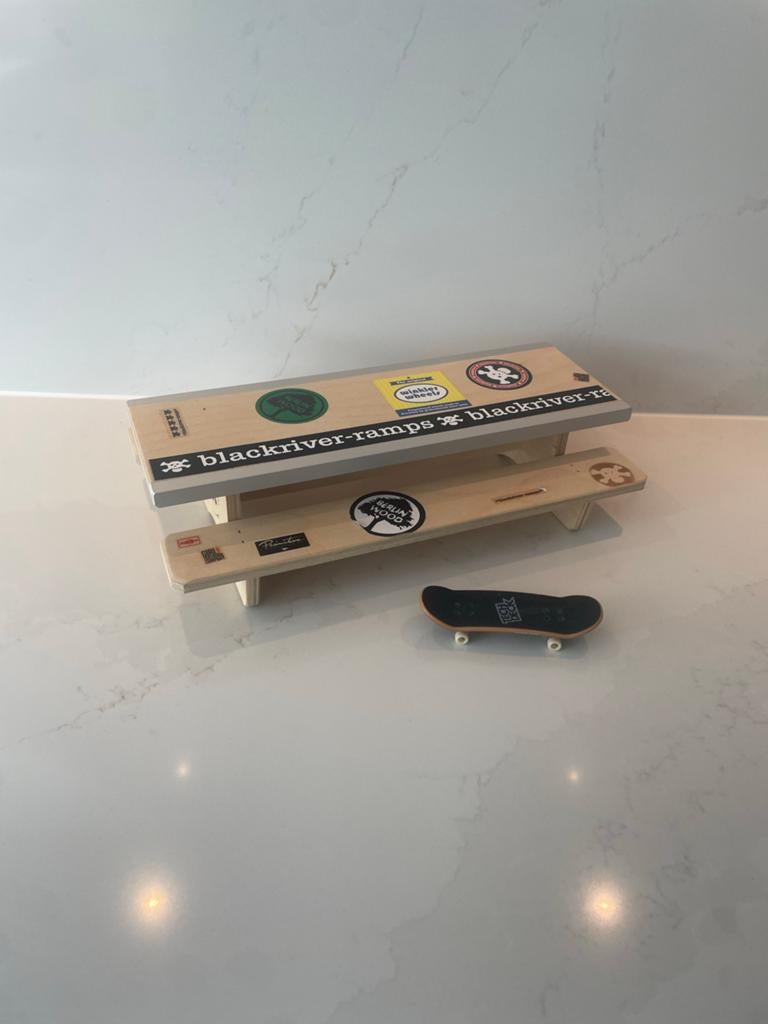 Blackriver Ramps Bank - Fingerboard Obstakel, Sport en Fitness, Skateboarden, Ophalen of Verzenden, Zo goed als nieuw, Skateboard