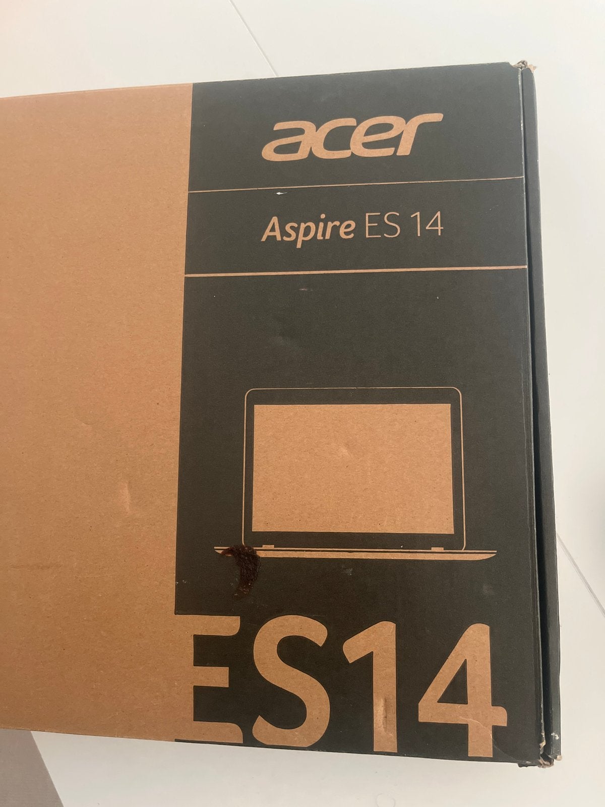 Acer Aspire ES 14 ES1-420-393T Laptop - Zo goed als nieuw, Computers en Software, Ophalen, HDD, Minder dan 4 GB, Qwerty