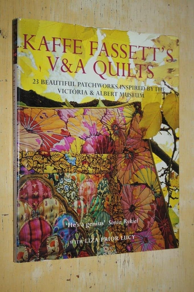 Boek: Kaffe Fassett's V & A Quilts 23 Beautiful Patchworks, Overige materialen, Gebruikt, Wit, Ophalen of Verzenden