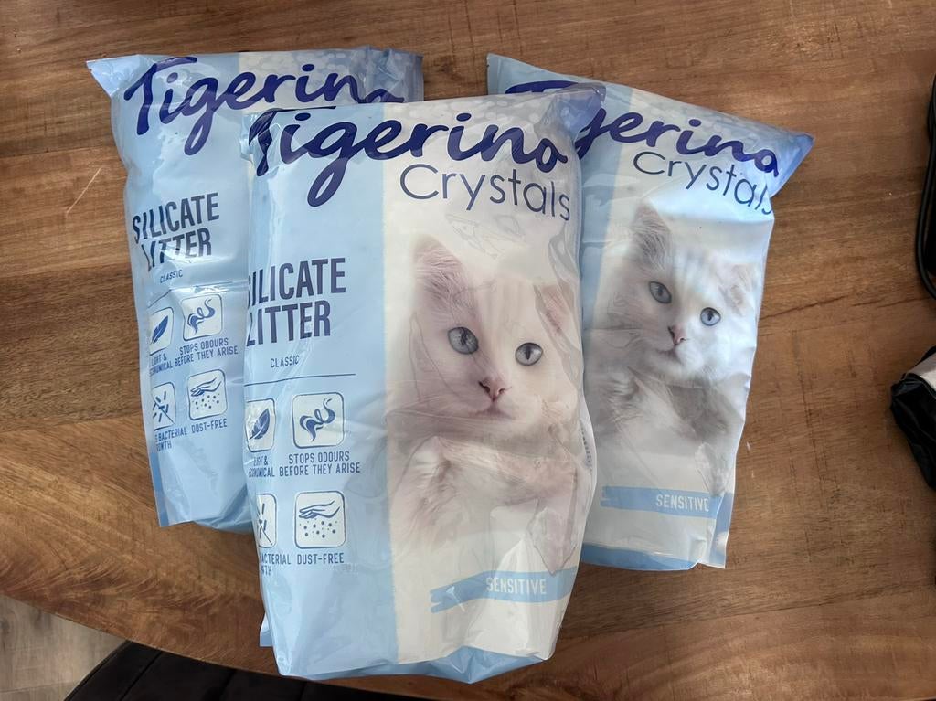 Kattenbakvulling en kattenvoer, Ophalen, Kat
