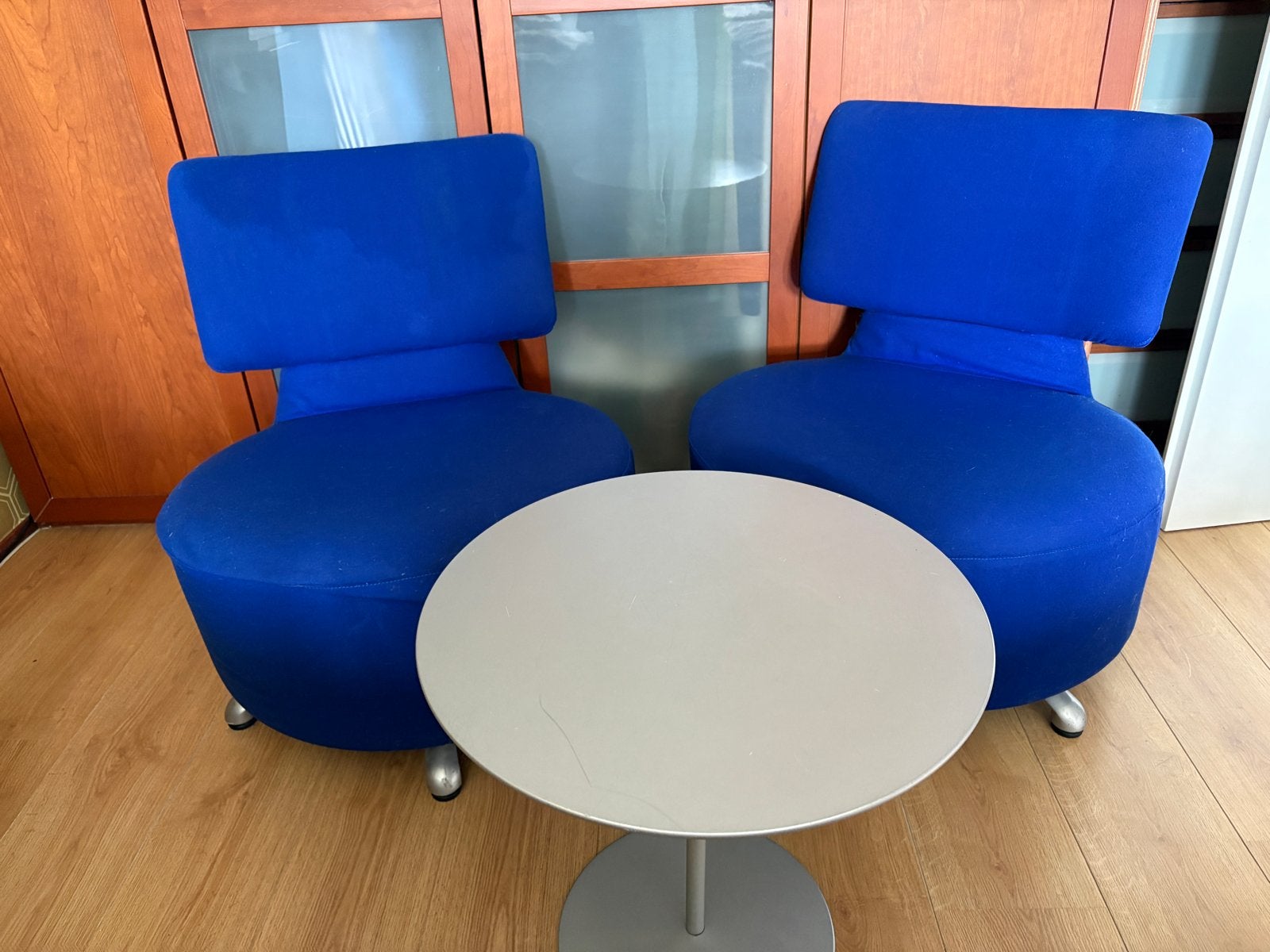 Set Cassina Swivel stoel Canta blauw, Gebruikt, Twee, Blauw, Ophalen of Verzenden