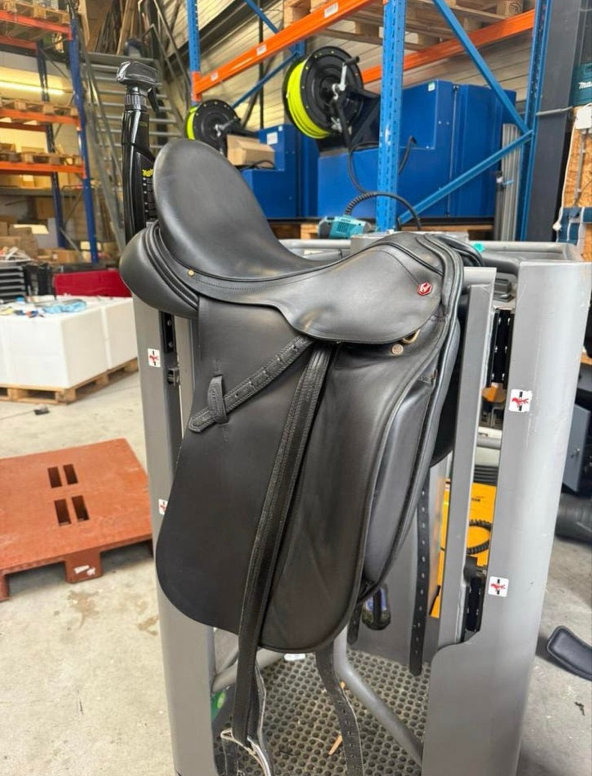 Albion SLK Dressuurzadel 17” MW, Ophalen, Gebruikt, Dressuur
