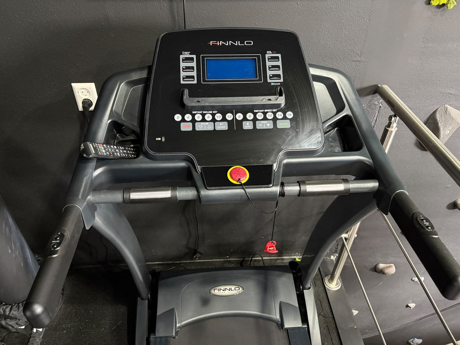 Finnlo Fitness Systems, Sport en Fitness, Ophalen, Krachtstation