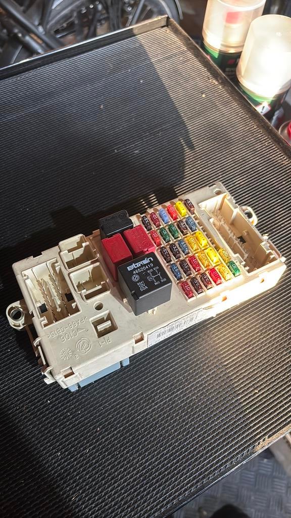 Alfa Romeo zekeringkast BCM, Ophalen of Verzenden, Gebruikt, Alfa Romeo