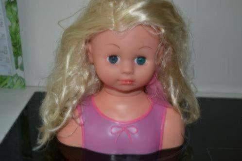 Nieuwe pop / lange haren / kapster pop, Verzenden, Zo goed als nieuw, Babypop