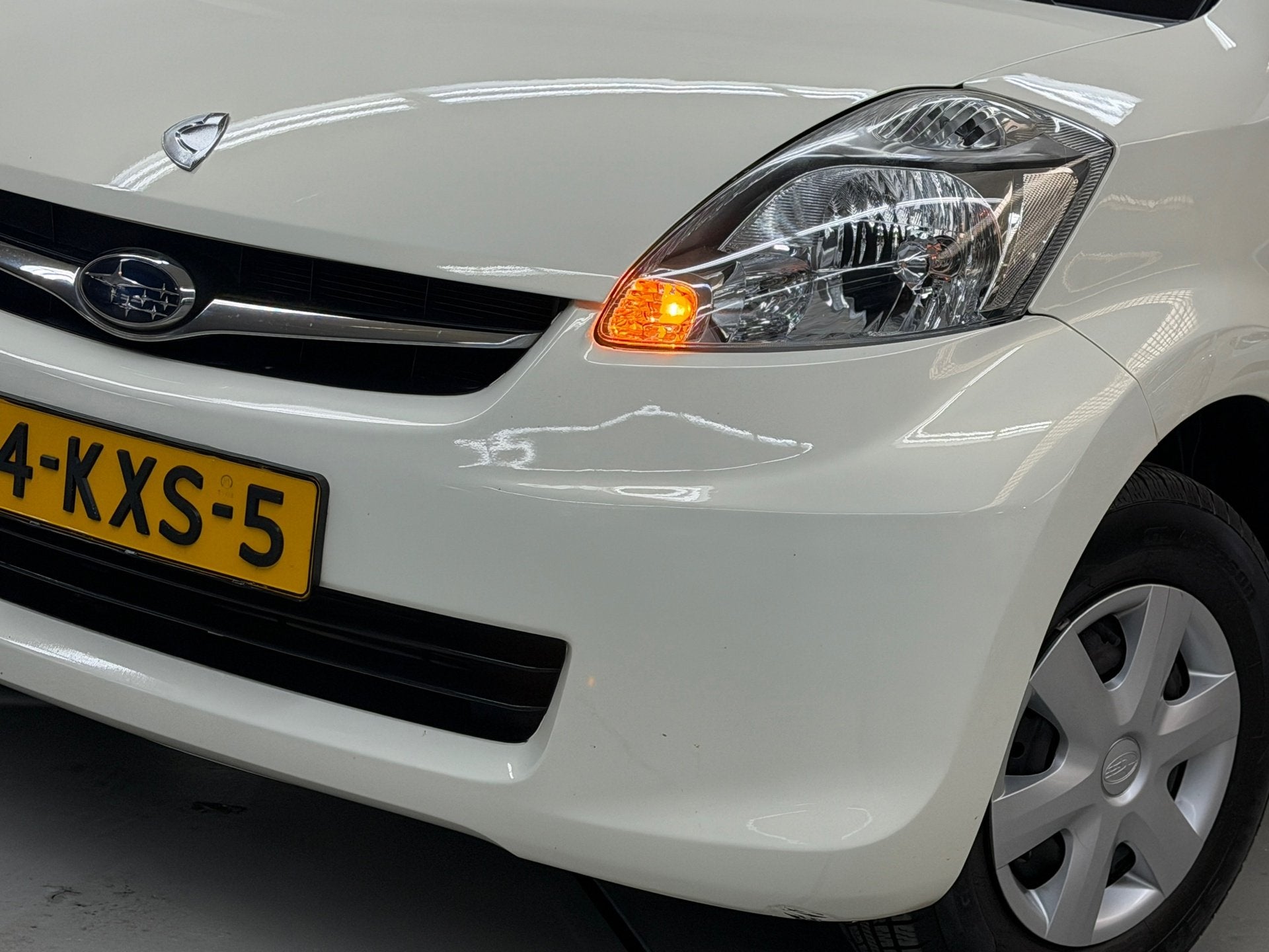 Subaru Justy Daihatsu Sirion 1.0 Comfort Leder Airco Nieuw K, Justy, Gebruikt, Wit, Origineel Nederlands