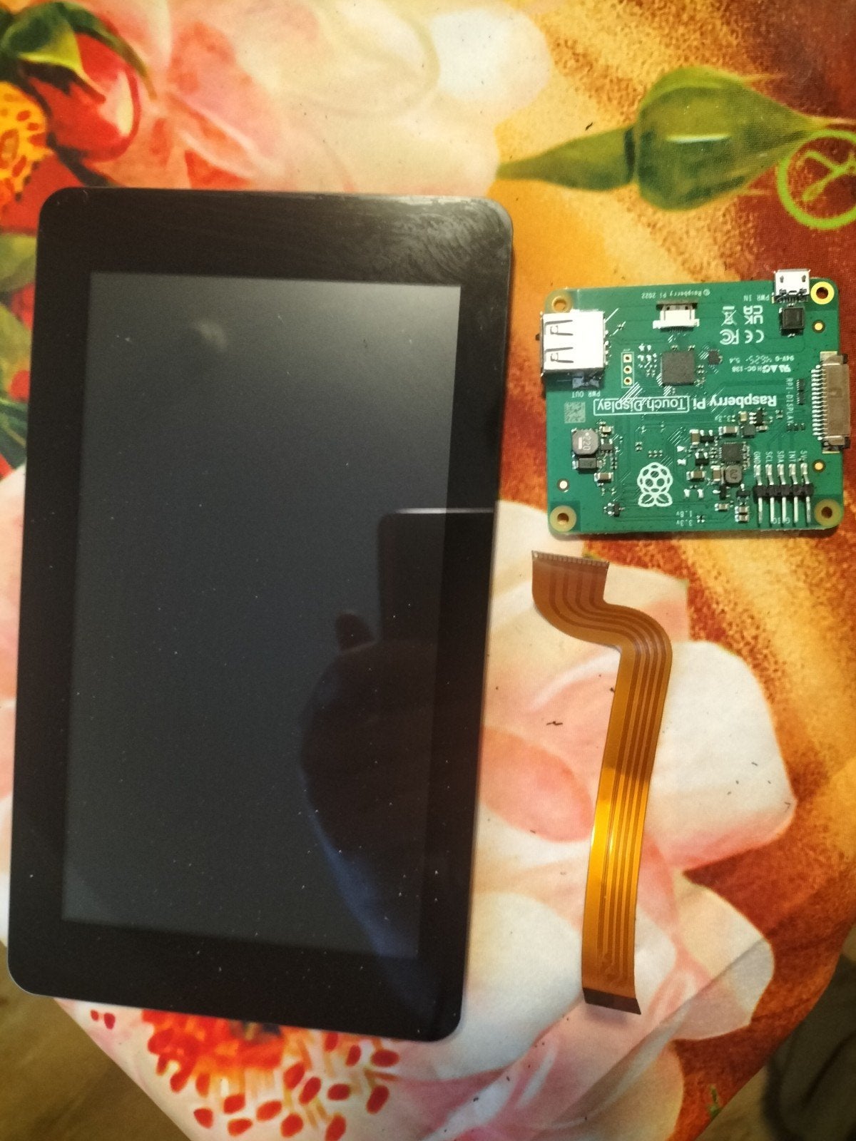 Raspberry Pi 7 inch touch LCD inclusief doos (zgan), Computers en Software, Monitoren, Ophalen, Touchscreen, Zo goed als nieuw