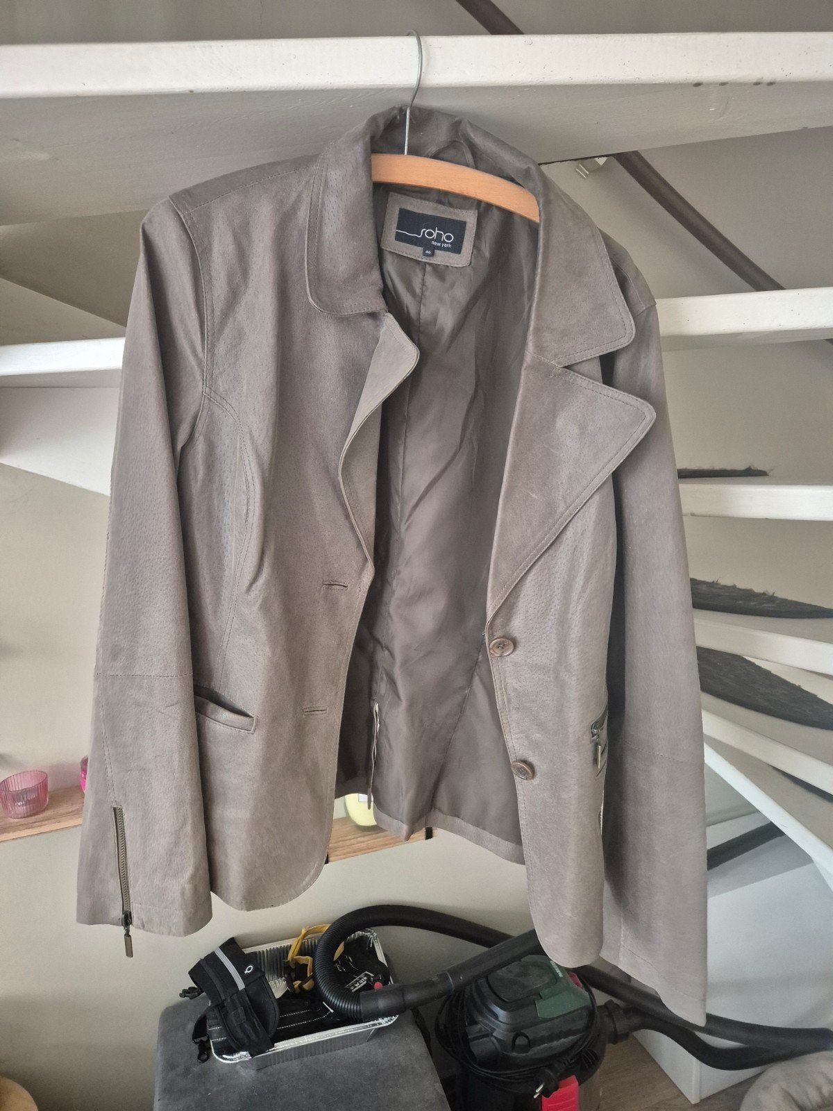Soho New York Leren Jas - staat mt 46 maar is meer mt 44, Kleding | Dames, Jassen | Zomer, Maat 42/44 (L), Ophalen of Verzenden