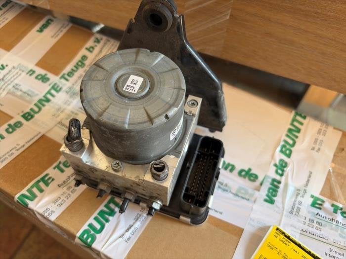 ABS Pomp van een Volkswagen Caddy, Gebruikt, -, Volkswagen, -