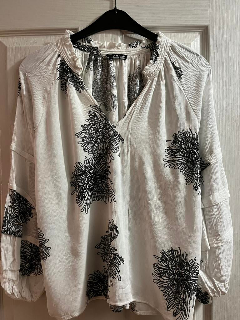 Wit, zwart blouse Norah maat 40, Ophalen of Verzenden, Zo goed als nieuw, Maat 38/40 (M), Wit