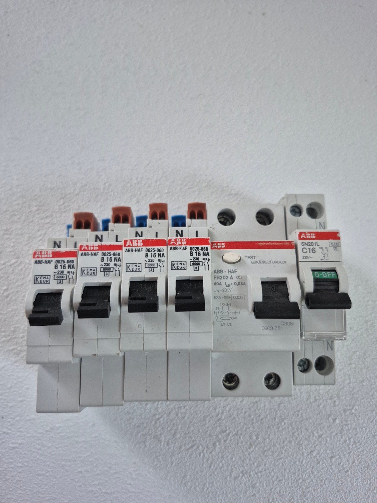 ABB Aardlekschakelaar & Automaten, Hobby en Vrije tijd, Elektronica-componenten, Nieuw, Ophalen of Verzenden