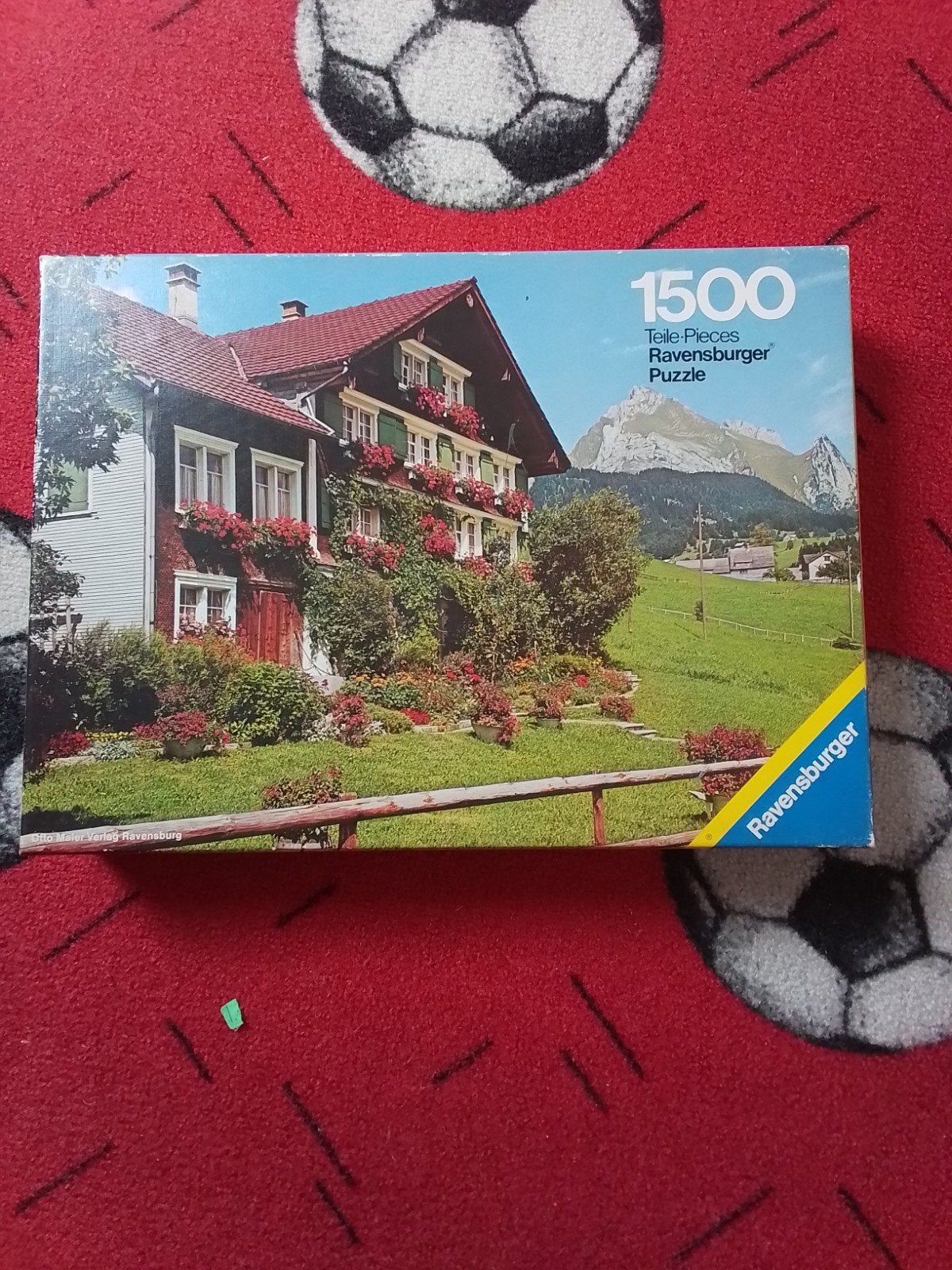 Te koop puzzels 1500 stukjes, Ophalen of Verzenden, 500 t/m 1500 stukjes, Zo goed als nieuw
