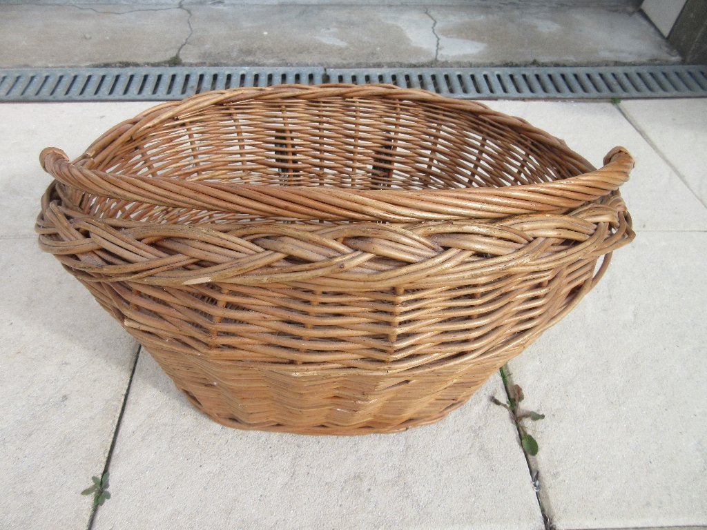 Vintage rieten fietsmand voor aan het stuur, Ophalen of Verzenden, Gebruikt, Stuurbevestiging