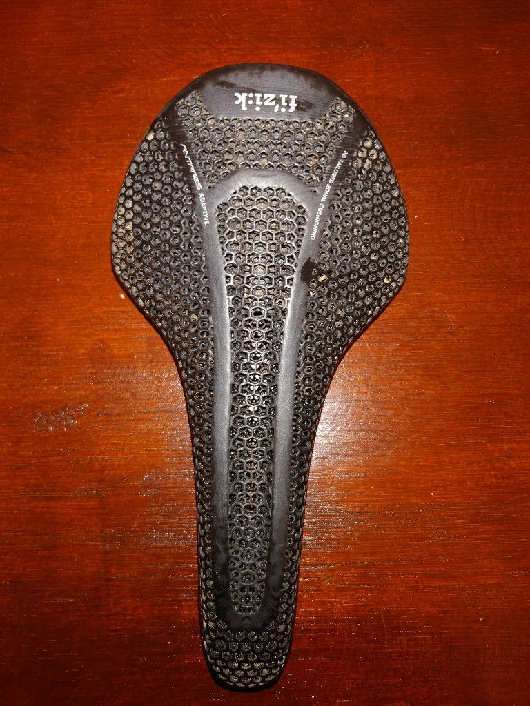 Fizik antares R3 adaptive zadel 140mm - licht gebruikt