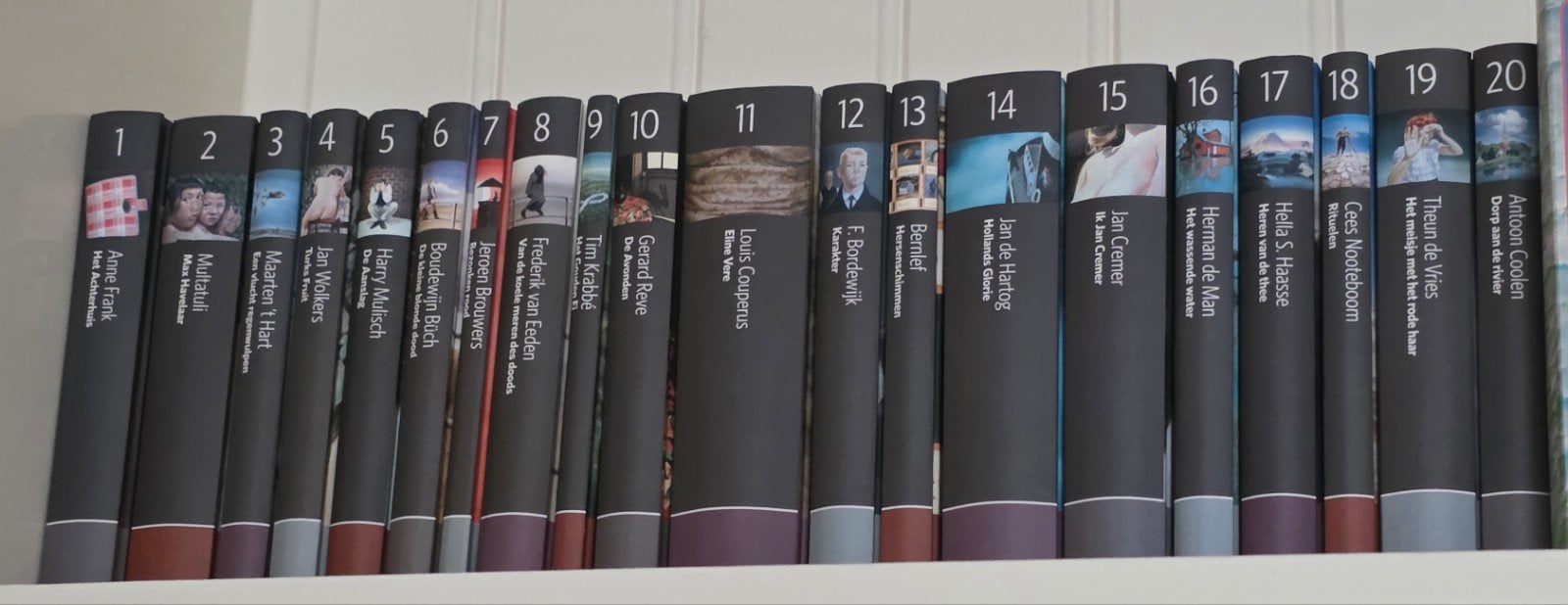 AD Serie Literatuur - Complete set van 20 boeken, Ophalen of Verzenden, Zo goed als nieuw, Nederland