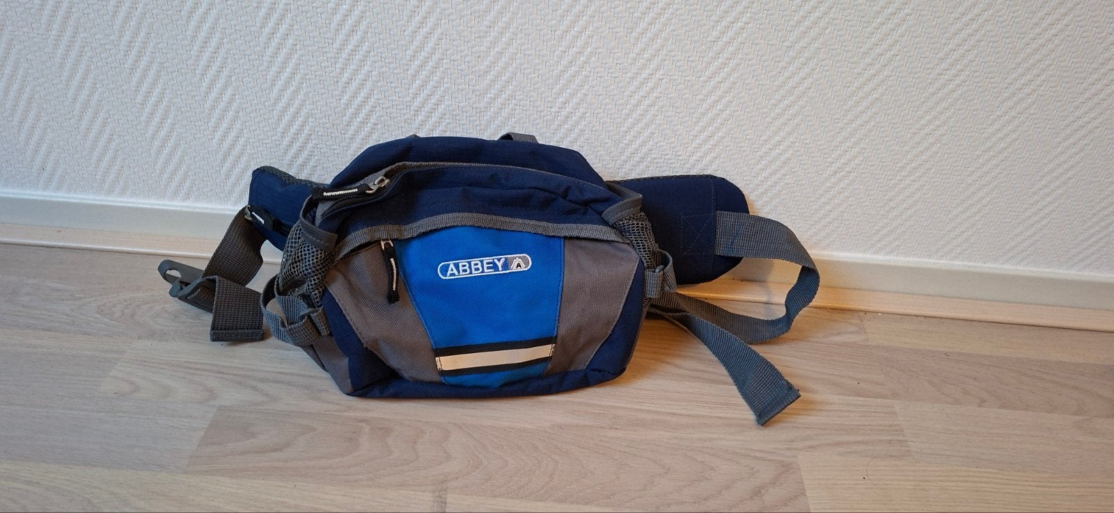 Abbey heuptas / fanny pack - blauw/grijs, Gebruikt, Minder dan 30 cm, 25 tot 40 cm, Ophalen