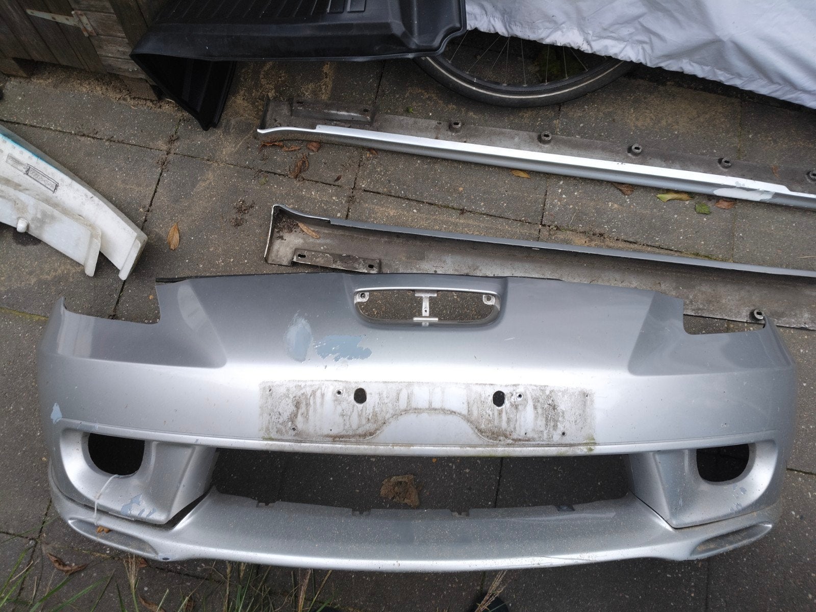Toyota Celica T23 Bumper met lip - beschadigd, Gebruikt, Voor, Ophalen of Verzenden, Toyota
