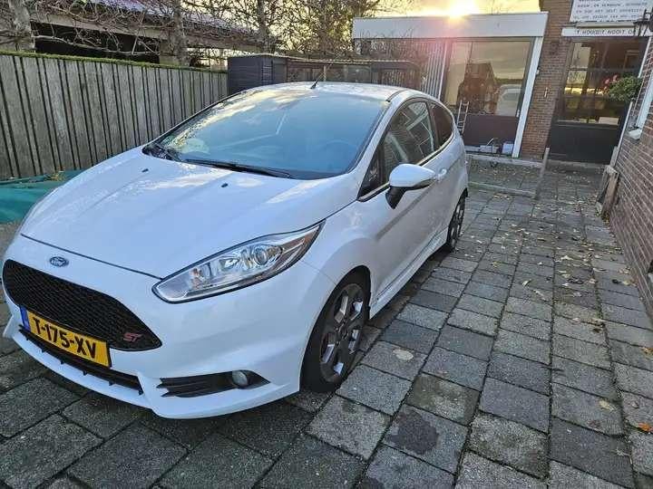 Ford fiesta ST2 | Cruise Control | Navi | Stoelverwarming, Auto-onderdelen, Ophalen, Nieuw, Ford