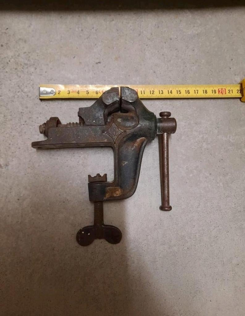 Bankschroef vice bankschroefje 
Kleine bankschroef, Antiek en Kunst, Antiek | Gereedschap en Instrumenten, Ophalen of Verzenden