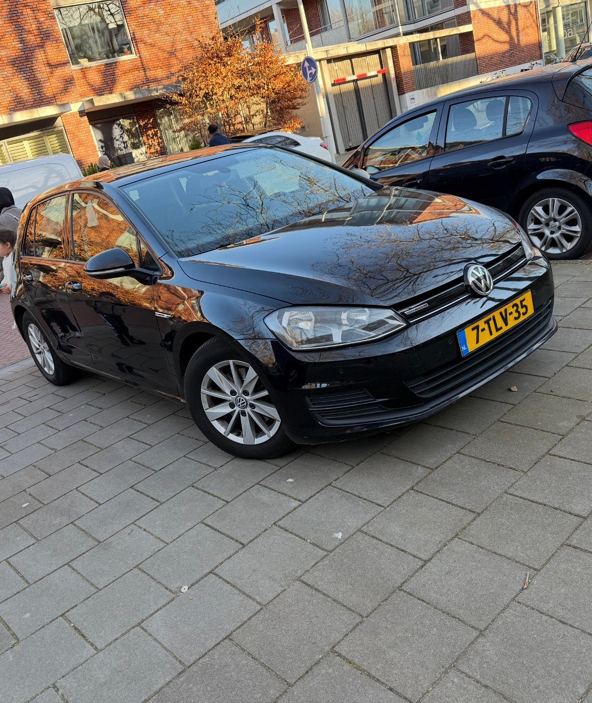 Volkswagen Golf 1.6 TDI 81KW 5D Blue Motion 2014 Zwart, Auto's, Voorwielaandrijving, 4 cilinders, Zwart, Origineel Nederlands