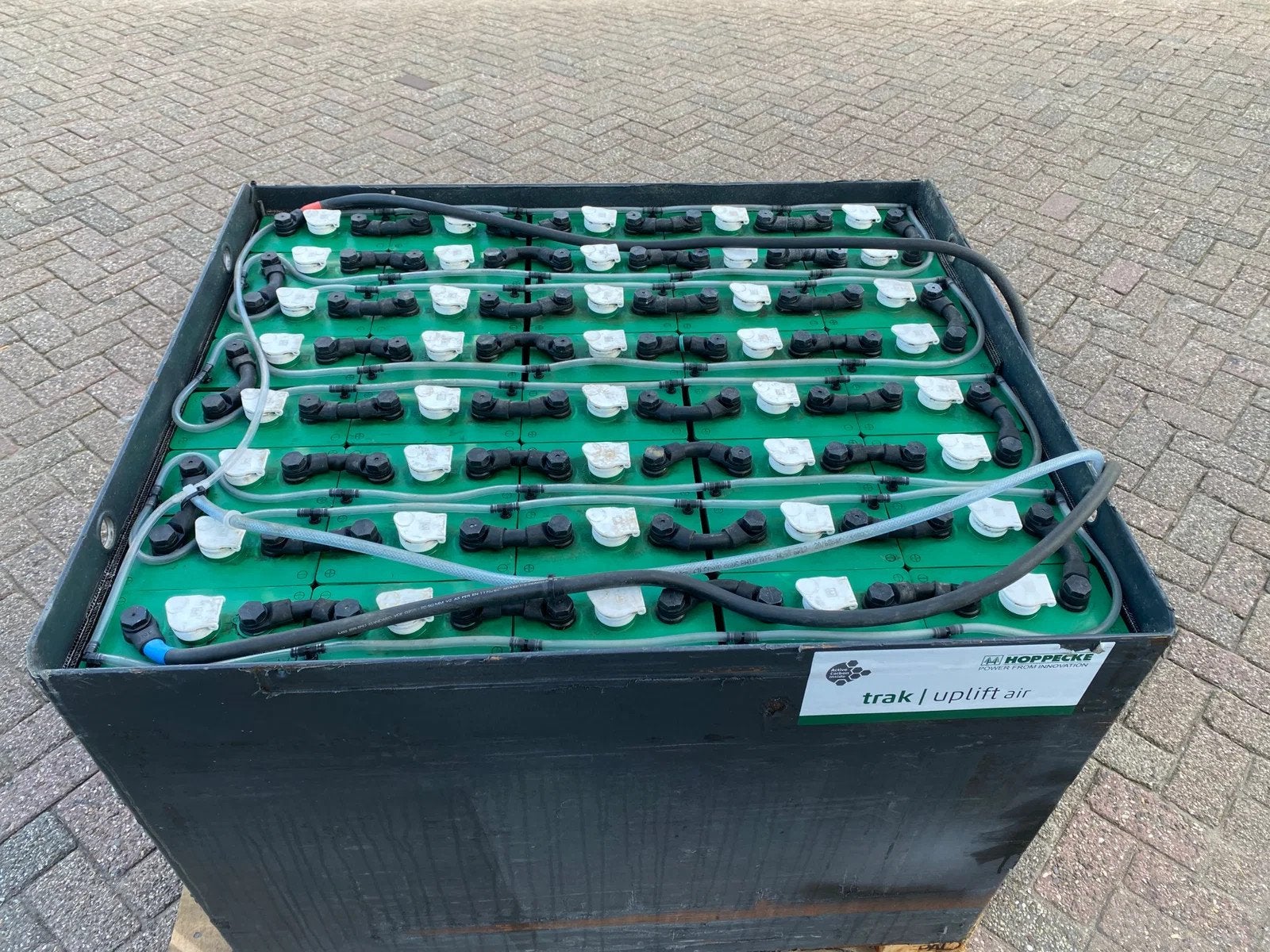 Hoppecke 80v 775aH ZO GOED ALS NIEUWE BATTERIJ / HEFTRUCK, Marconistraat 2
3133 KL  Vlaardingen, NL, Yilmaz Heftrucks, Info@yilmazheftrucks.nl