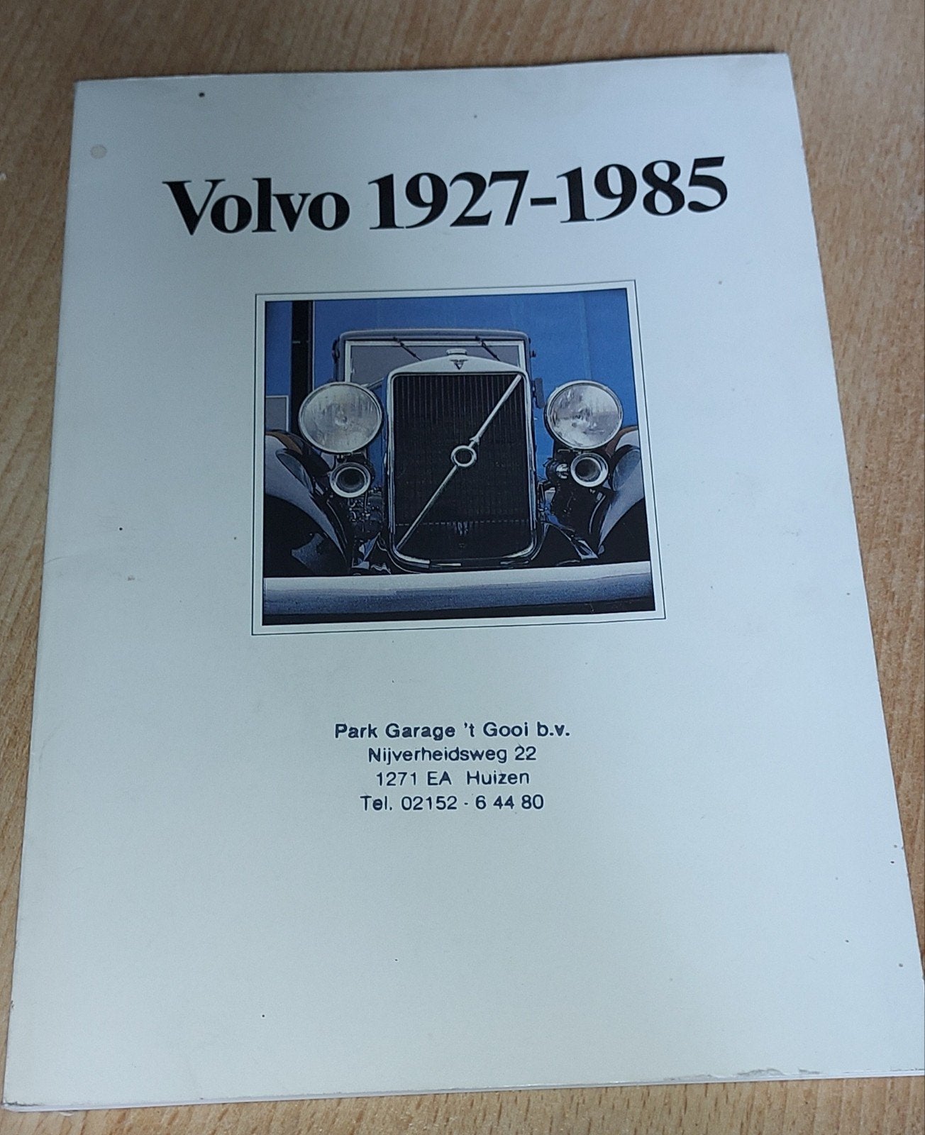 Volvo Brochure / Jubileumboek 1927-1985, Ophalen of Verzenden, Gelezen, Volvo