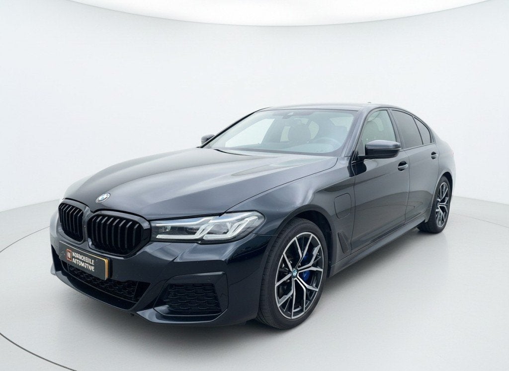 Bmw 5-SERIE 545E XD M Sport LASER Light, CRUISE 360 camera, Automaat, Gebruikt, 2000 kg, Bedrijf