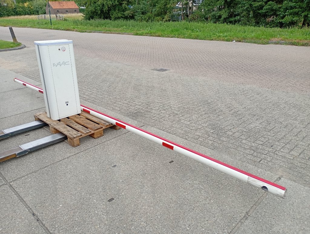 6 Meter Slagboom Faac B680H, Ophalen, Gebruikt, IJzer
