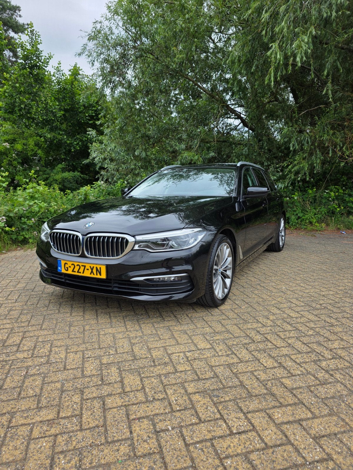 BMW 5-Serie 520i 184pk Aut. 2020 Zwart, 1998 cc, Achterwielaandrijving, Zwart, 4 cilinders
