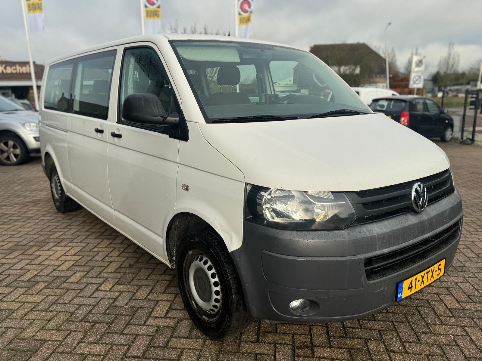 Volkswagen Transporter Kombi 2.0 TDI L2H1 BM Comfortline lan, Auto's, Voorwielaandrijving, Gebruikt, 8 stoelen, Wit