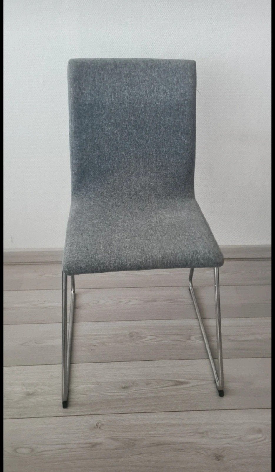 2 grijze IKEA stoelen, gebruikt maar goede staat, Gebruikt, Twee, Ophalen of Verzenden, Metaal