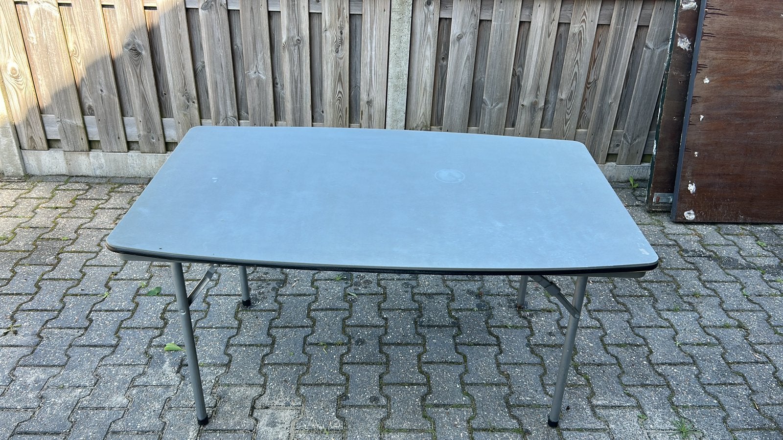 Isabella campingtafel, Caravans en Kamperen, Kampeermeubelen, Ophalen, Gebruikt, Campingtafel